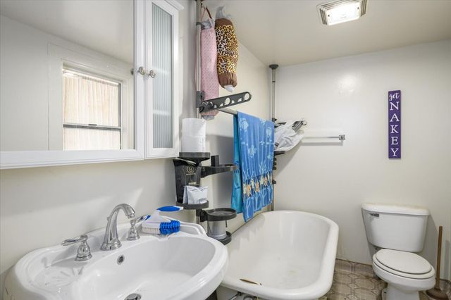 711 N Main St, Jackson, CA 95642