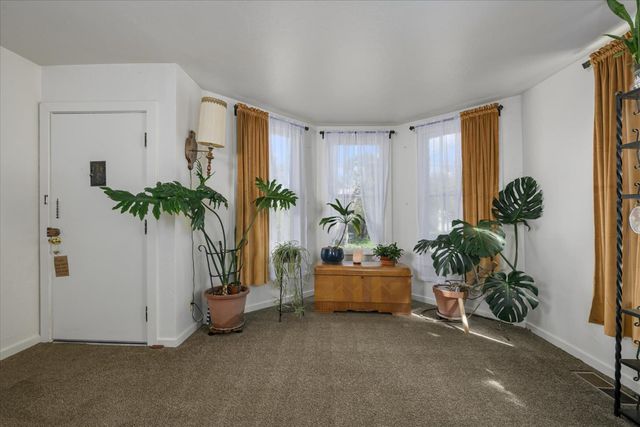 711 N Main St, Jackson, CA 95642