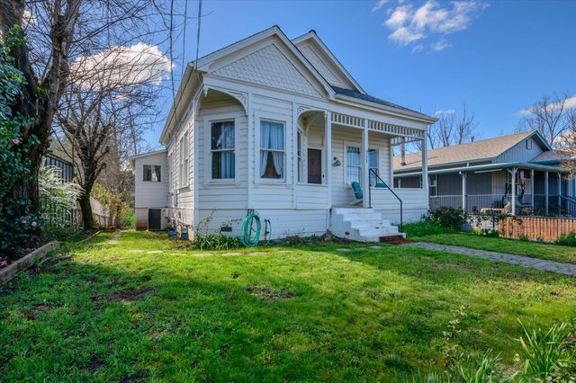 711 N Main St, Jackson, CA 95642