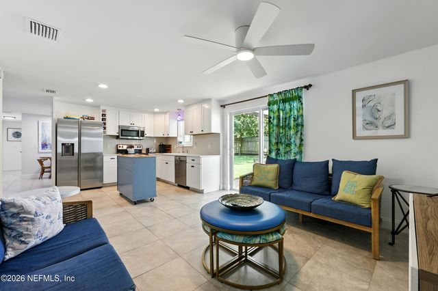 2734 COLONIES Drive, Jacksonville Beach, FL 32250