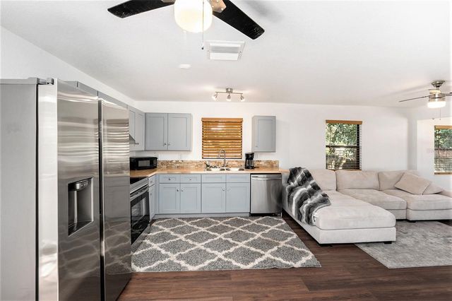 2852 59TH AVENUE N, St Petersburg, FL 33714