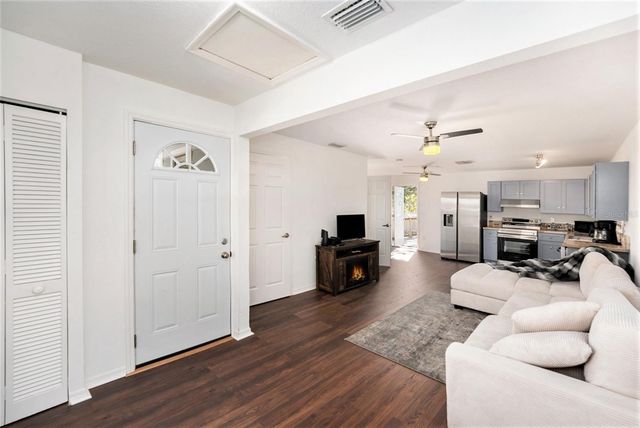 2852 59TH AVENUE N, St Petersburg, FL 33714