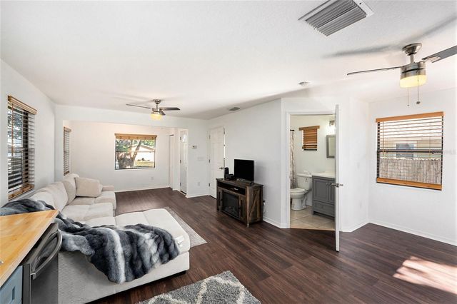 2852 59TH AVENUE N, St Petersburg, FL 33714