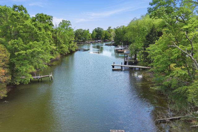 996 HEADWATER RD, Annapolis, MD 21403