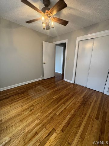 1135 14th Place E, Tuscaloosa, AL 35404