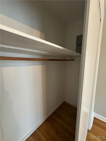 1135 14th Place E, Tuscaloosa, AL 35404