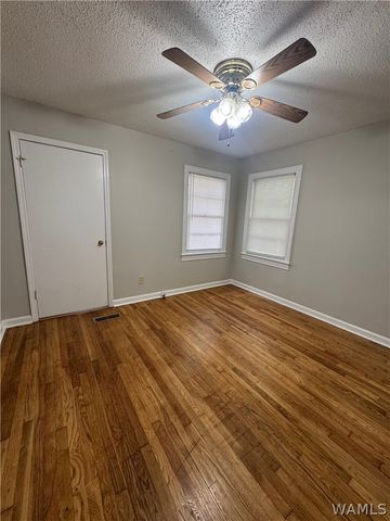 1135 14th Place E, Tuscaloosa, AL 35404