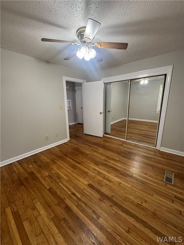 1135 14th Place E, Tuscaloosa, AL 35404