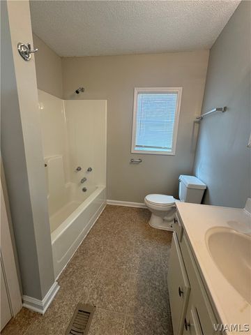1135 14th Place E, Tuscaloosa, AL 35404