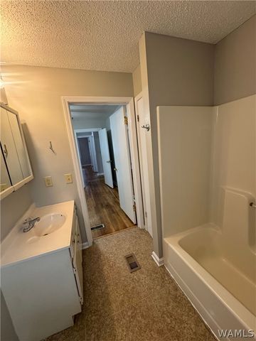 1135 14th Place E, Tuscaloosa, AL 35404
