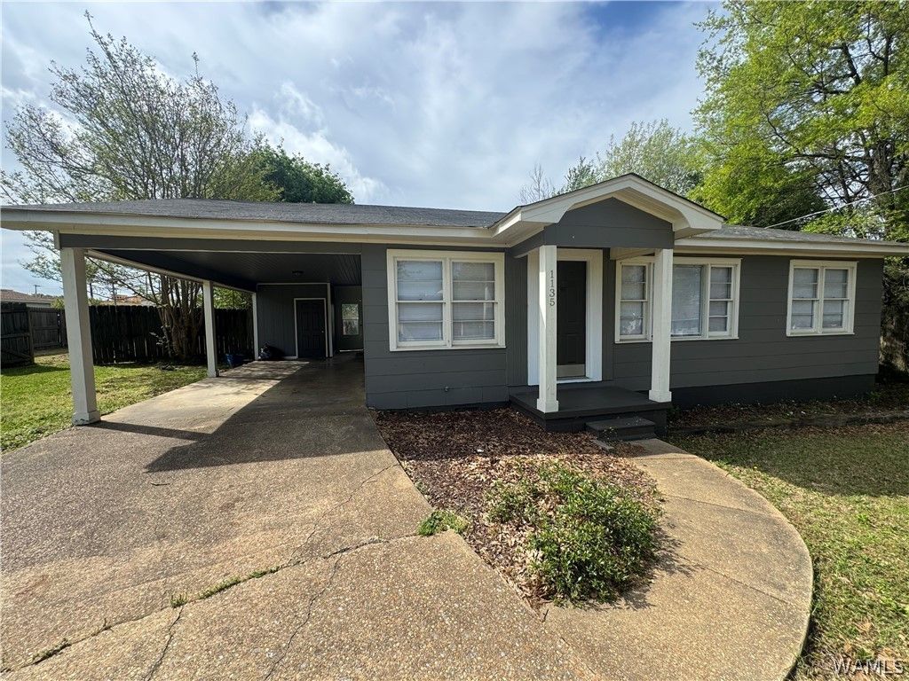 1135 14th Place E, Tuscaloosa, AL 35404