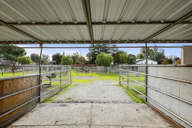 10500 Travis Court, Gilroy, CA 95020