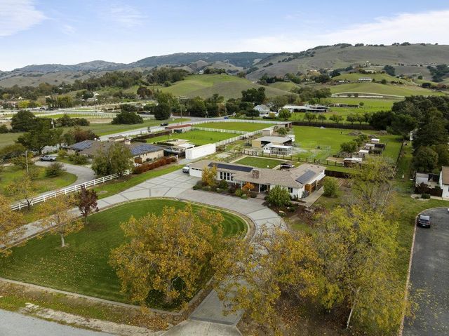 10500 Travis Court, Gilroy, CA 95020