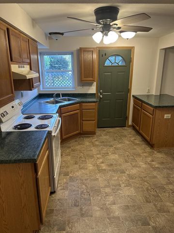 502 E Cook Street, Portage, WI 53901