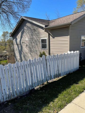 502 E Cook Street, Portage, WI 53901