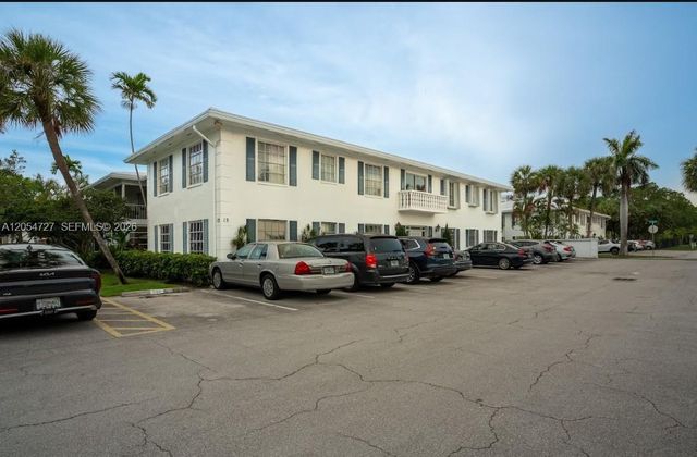 2201 NE 66th St 1302, Fort Lauderdale, FL 33308