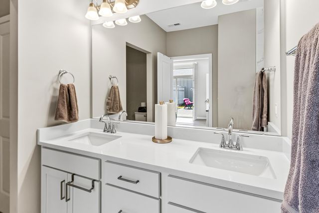 7199 Lehman Park Place, Canal Winchester, OH 43110