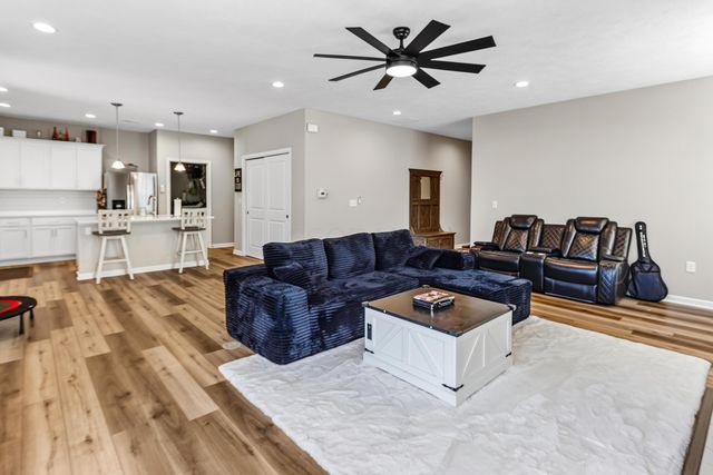 7199 Lehman Park Place, Canal Winchester, OH 43110