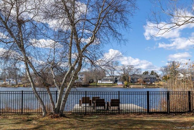 16 Shore Road, Patchogue, NY 11772