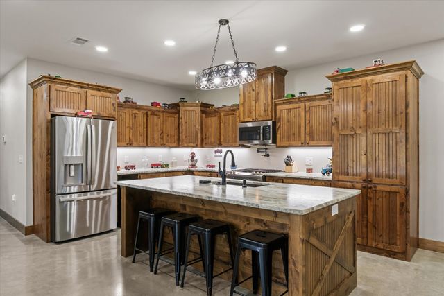 182 VZ County Road 1228, Canton, TX 75103