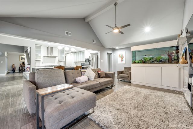 6212 Emeraldwood Place, Dallas, TX 75254