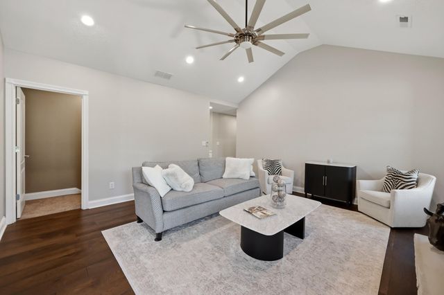 1205 Stoneridge Road, Lawrenceburg, KY 40342