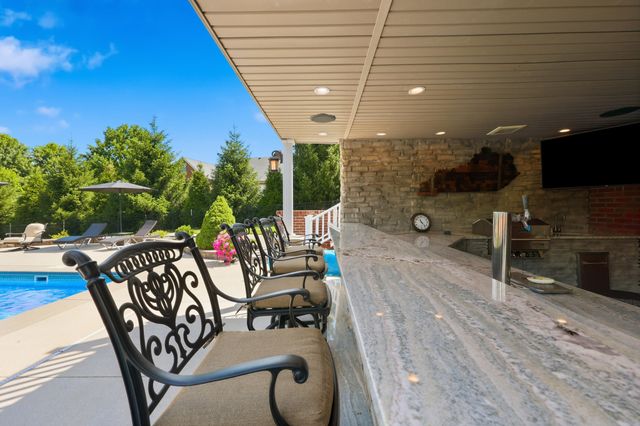 1205 Stoneridge Road, Lawrenceburg, KY 40342