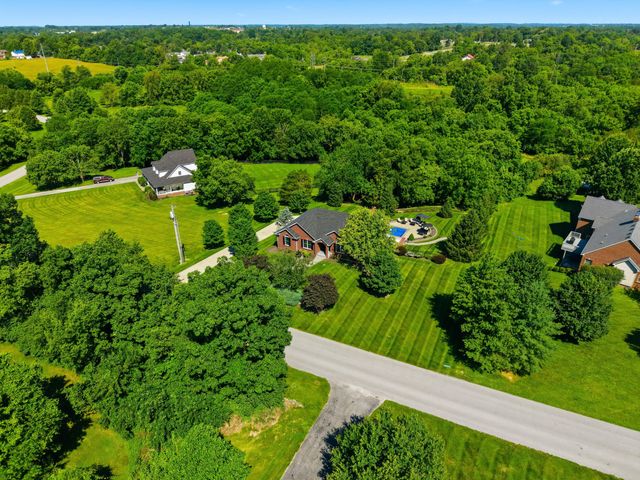 1205 Stoneridge Road, Lawrenceburg, KY 40342