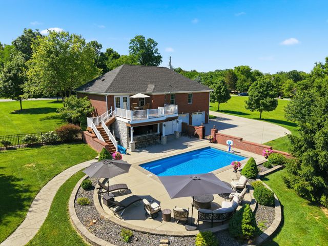 1205 Stoneridge Road, Lawrenceburg, KY 40342