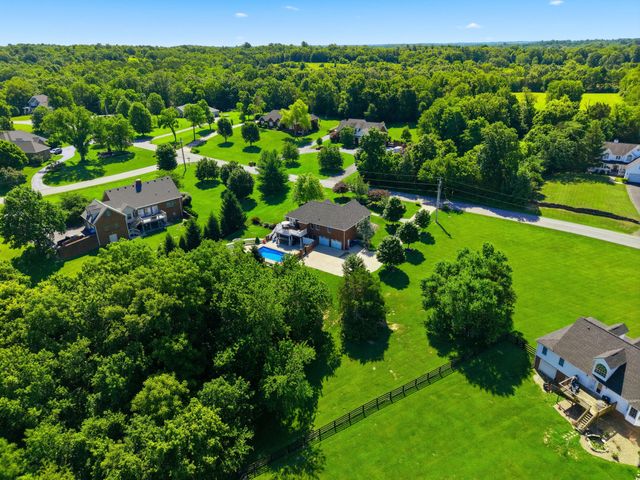 1205 Stoneridge Road, Lawrenceburg, KY 40342