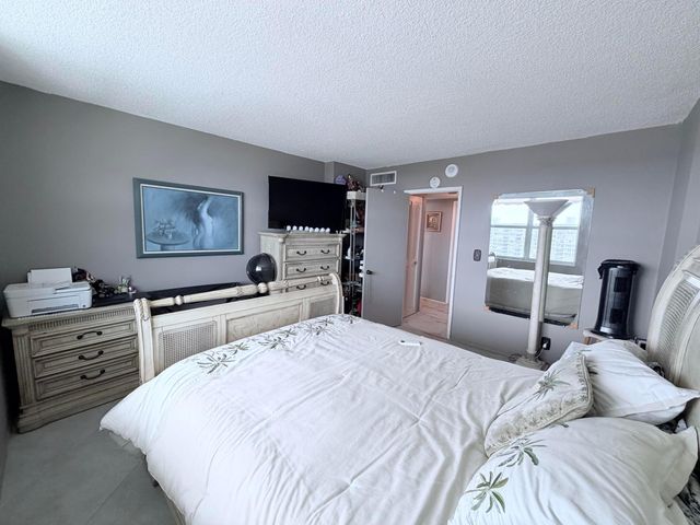 777 S Federal Highway Rph11, Pompano Beach, FL 33062