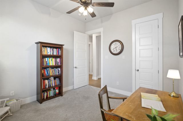 520 Fox Hill Court, Waxahachie, TX 75167