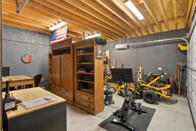 520 Fox Hill Court, Waxahachie, TX 75167