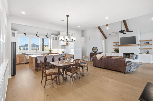 520 Fox Hill Court, Waxahachie, TX 75167