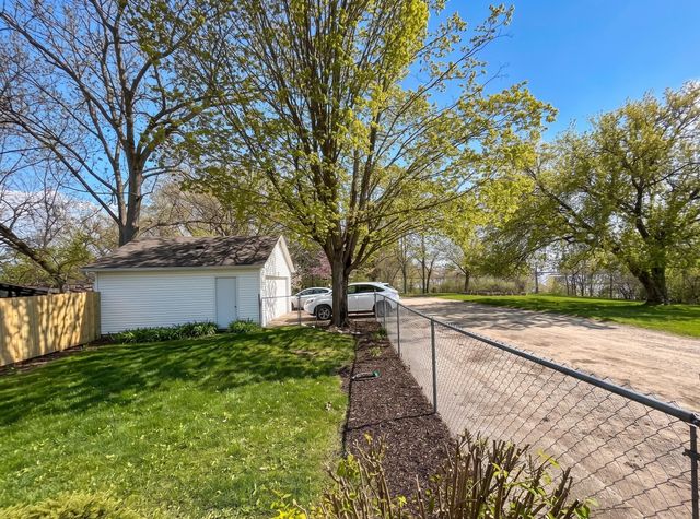 117 N Weaver Avenue, Fremont, MI 49412