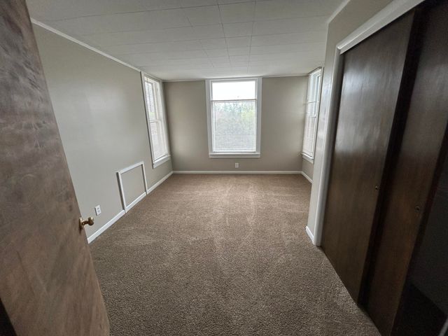 117 N Weaver Avenue, Fremont, MI 49412