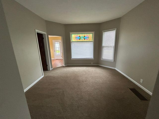 117 N Weaver Avenue, Fremont, MI 49412