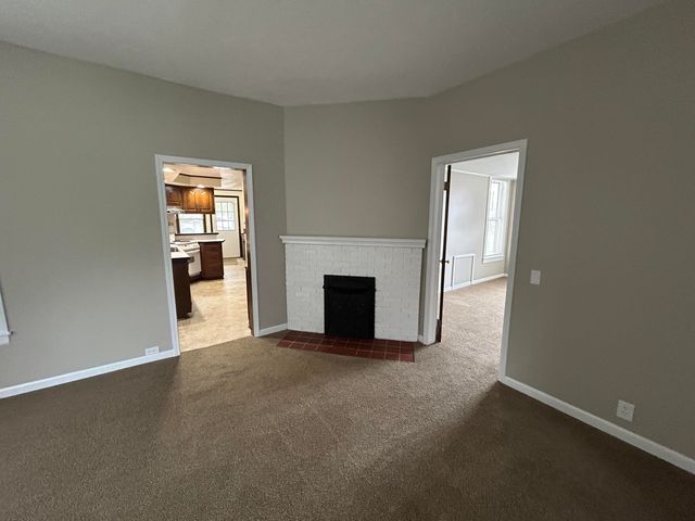 117 N Weaver Avenue, Fremont, MI 49412
