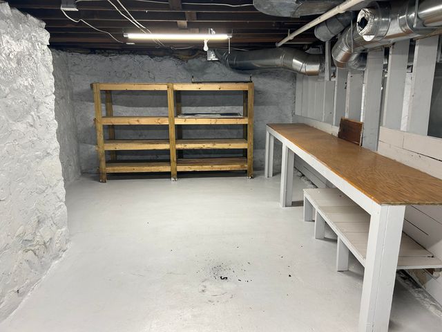 117 N Weaver Avenue, Fremont, MI 49412