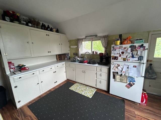 117 N Weaver Avenue, Fremont, MI 49412