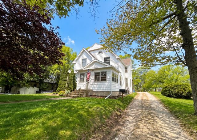 117 N Weaver Avenue, Fremont, MI 49412