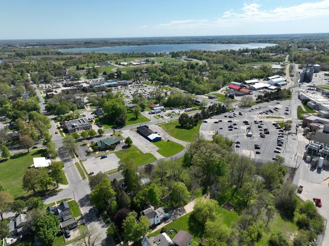 117 N Weaver Avenue, Fremont, MI 49412