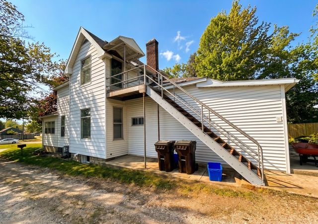 117 N Weaver Avenue, Fremont, MI 49412