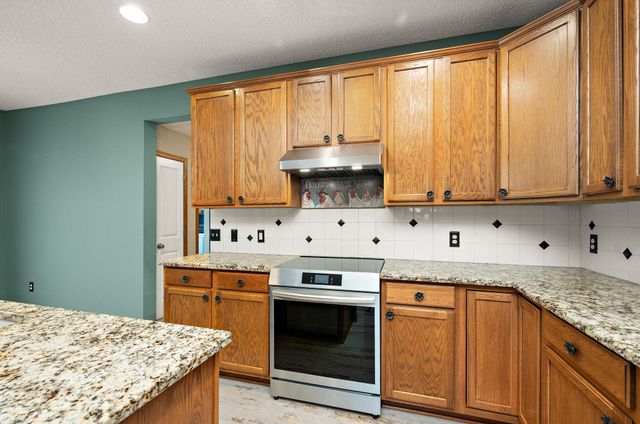 11301 69th Street NE, Albertville, MN 55301