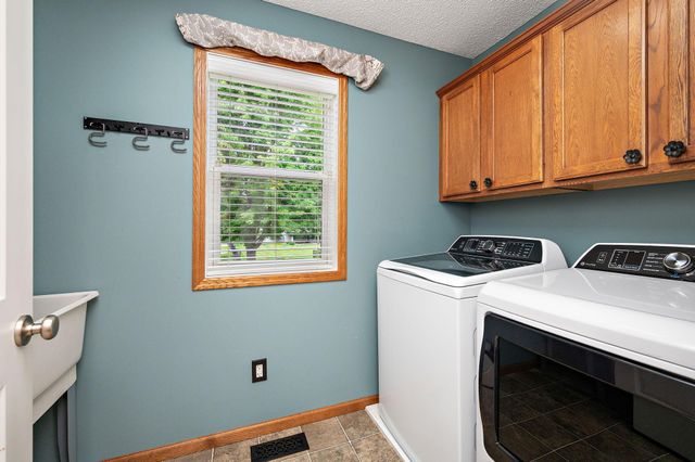 11301 69th Street NE, Albertville, MN 55301
