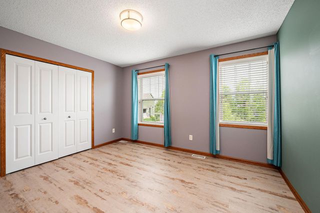 11301 69th Street NE, Albertville, MN 55301