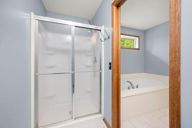 11301 69th Street NE, Albertville, MN 55301