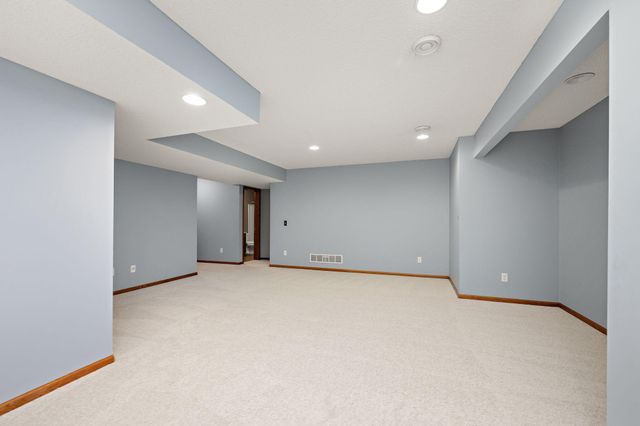 11301 69th Street NE, Albertville, MN 55301