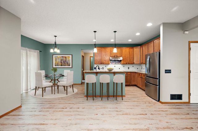 11301 69th Street NE, Albertville, MN 55301