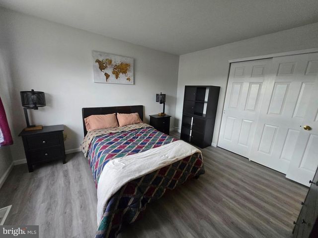 1221 GARDEN CT, Quakertown, PA 18951